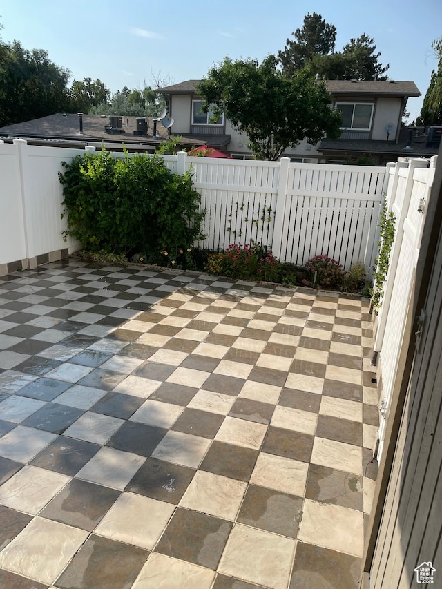 1525 E 5700 S, Murray, UT 84121 - view of patio with a fenced backyard