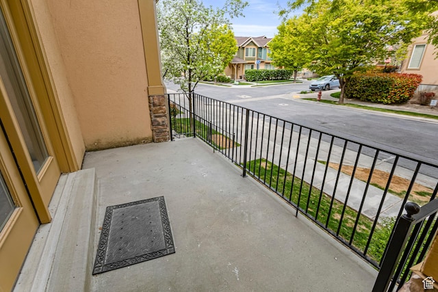 917 W Willow Bend Way, Farmington, UT 84025 - balcony with a residential view