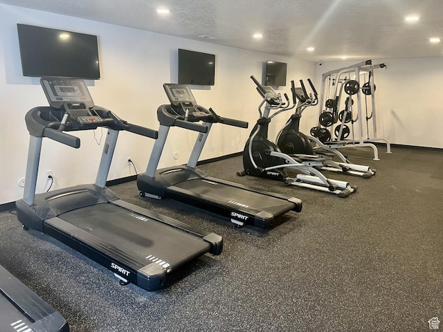 200 W 1200 S Unit 17, Tremonton, UT 84337 - workout area with baseboards and recessed lighting