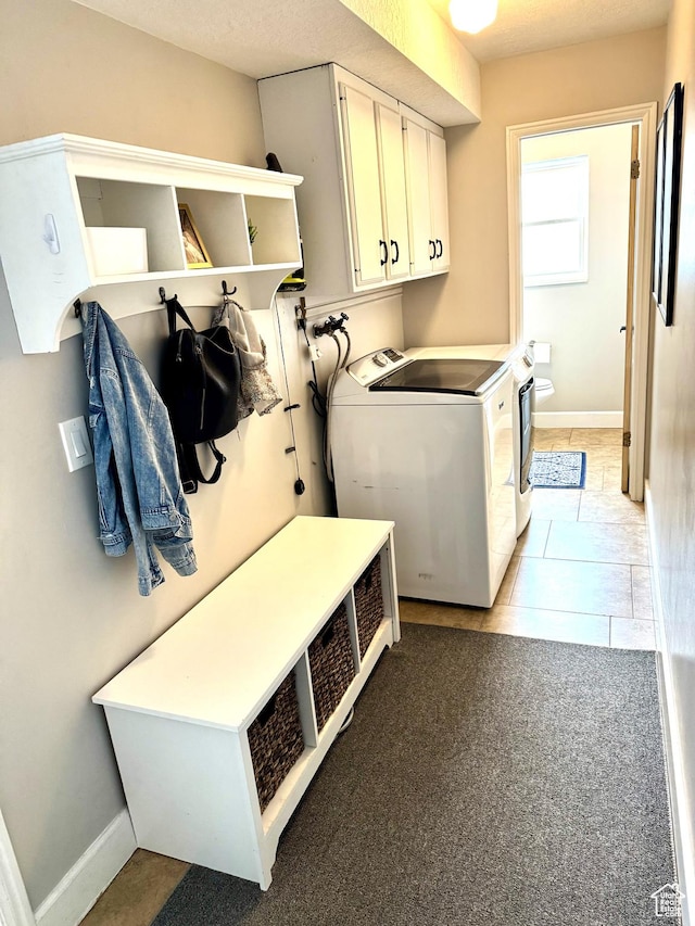 977 S Via La Costa Way, Kaysville, UT 84037 - laundry room with washing machine and dryer, baseboards, and cabinet space