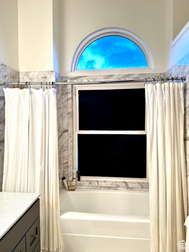 977 S Via La Costa Way, Kaysville, UT 84037 - bathroom with shower / tub combo with curtain and vanity