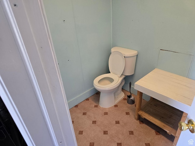 380 N 200 W, Fillmore, UT 84631 - bathroom featuring toilet, baseboards, and tile patterned floors