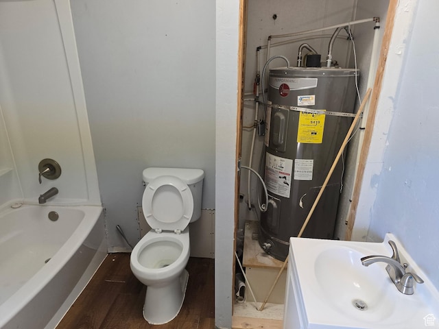 380 N 200 W, Fillmore, UT 84631 - full bathroom featuring water heater, toilet, wood finished floors, and a sink