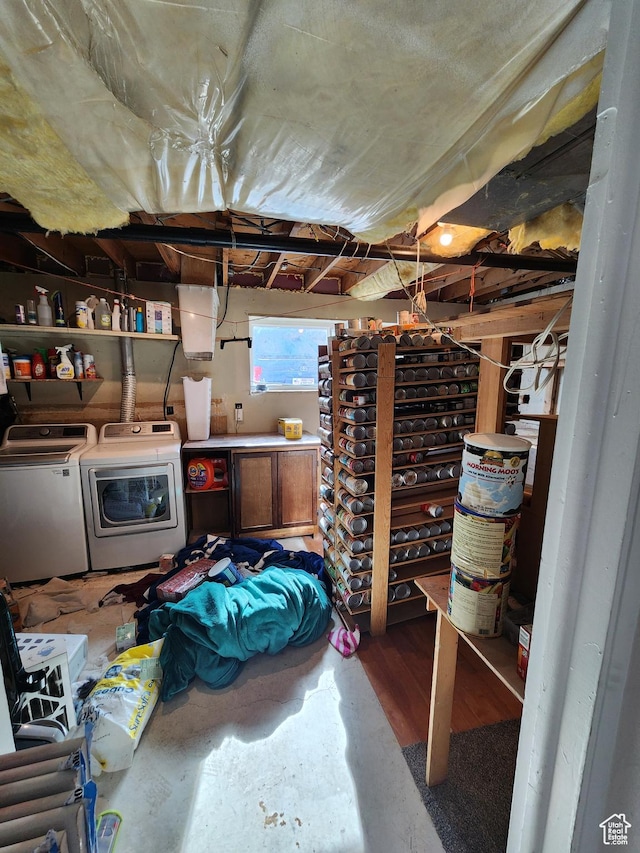 470 S Whitesides St, Layton, UT 84041 - interior space featuring separate washer and dryer and wood finished floors