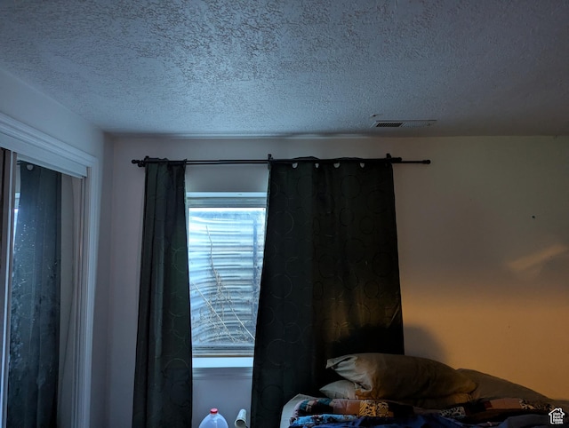 1006 S 1040 W, Payson, UT 84651 - bedroom / living area view of a textured ceiling