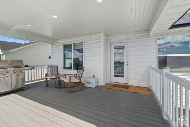 1065 W 275 S, Tremonton, UT 84337 - deck with a grill
