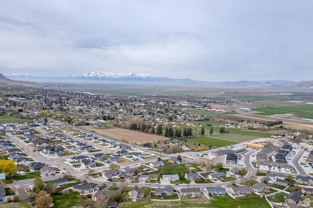 bird's eye view with a mountain view