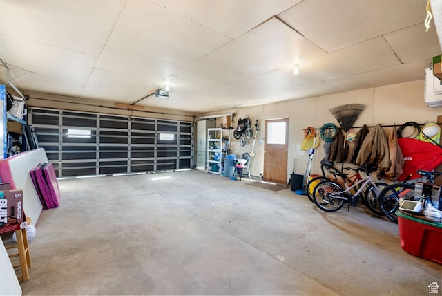 975 N 1400 W, Preston, ID 83263 - garage with a garage door opener