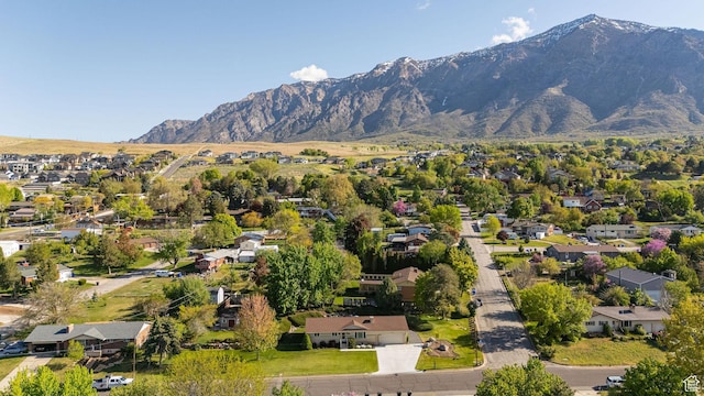 birds eye view of property featuring a residential view and a mountain view