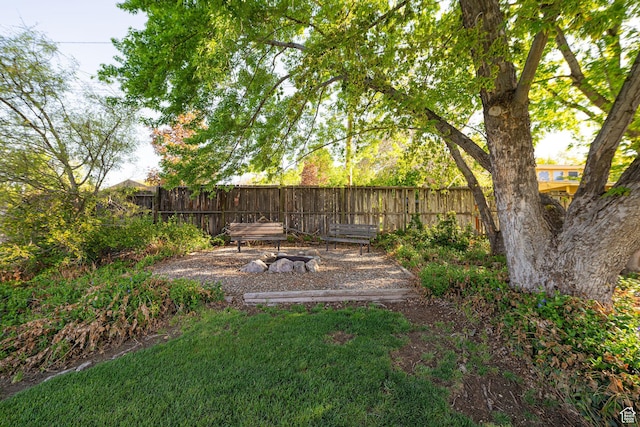 view of yard with fence