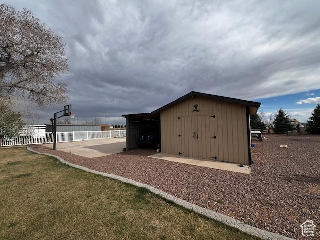 1115 Park Ridge Dr, Roosevelt, UT 84066 - view of outbuilding featuring fence