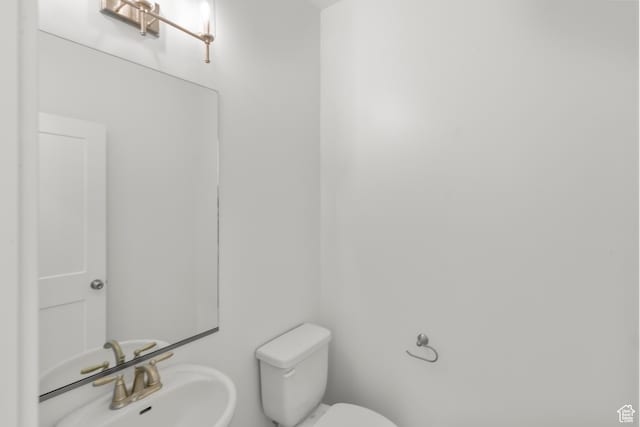556 N 800 W, Smithfield, UT 84335 - half bath with a sink and toilet