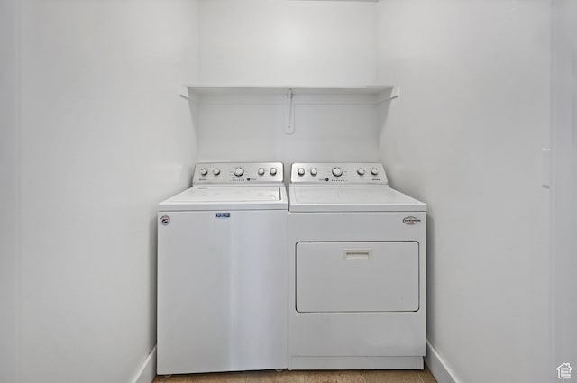 8050 W 1900 N, Petersboro, UT 84325 - laundry area featuring independent washer and dryer, laundry area, and baseboards