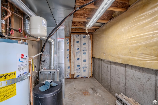 2976 E Saddle Rock Rd, Eagle Mountain, UT 84005 - utility room featuring gas water heater