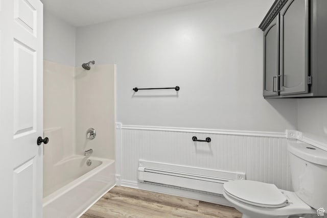 604 S Desert Willow Ln, Salina, UT 84654 - full bath with toilet, a wainscoted wall, and bathing tub / shower combination