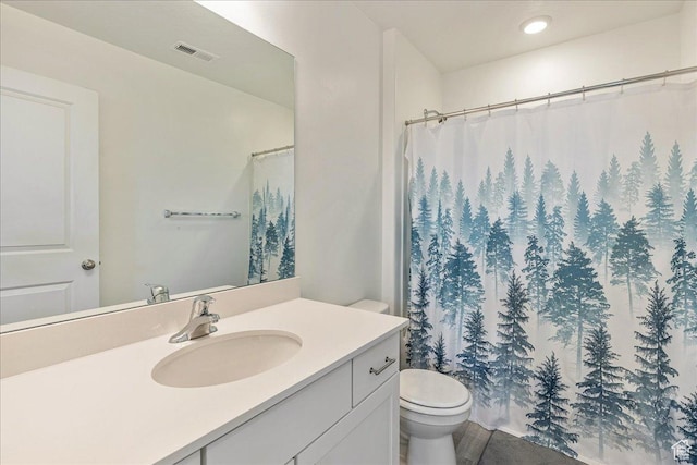 278 N Portside Ln, Saratoga Springs, UT 84045 - full bathroom featuring vanity, a shower with curtain, toilet, visible vents, and recessed lighting