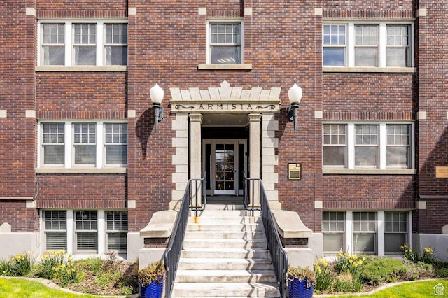 555 E 100 S Unit 105, Salt Lake City, UT 84102 - view of exterior entry featuring brick siding