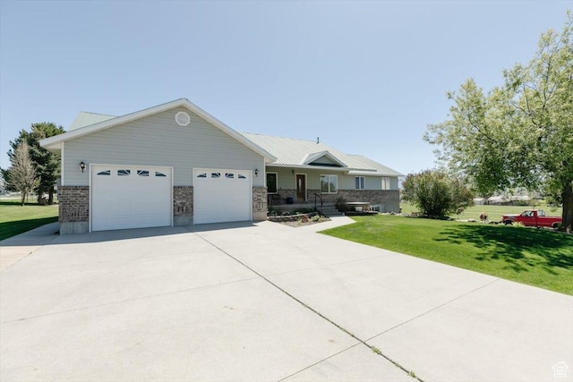 1176 E 900 S, Preston, ID 83263 - single story home with a front lawn, an attached garage, and concrete driveway