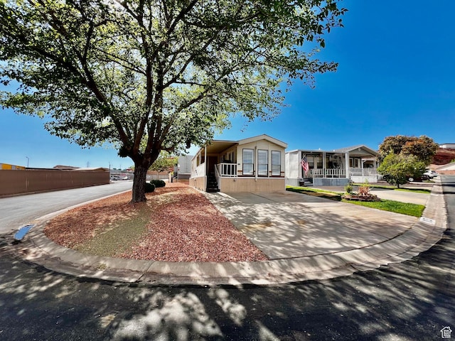 1150 W Red Hills Pkwy Unit 113, Washington, UT 84780 - view of front facade