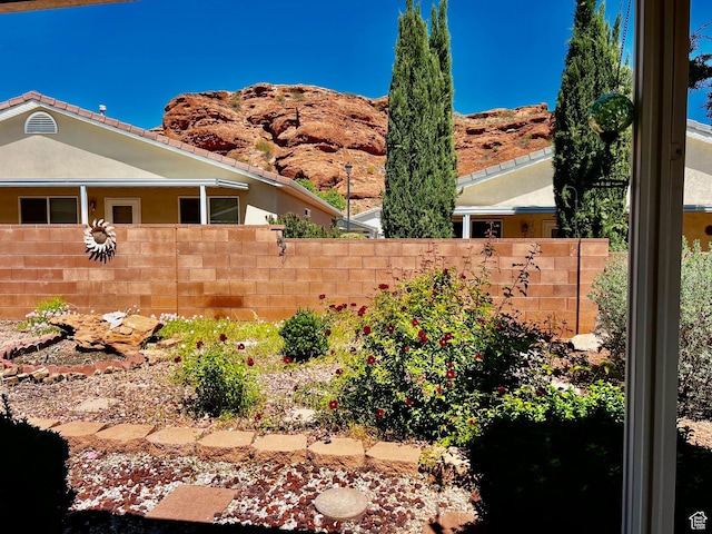 1050 W Red Hills Pkwy Unit 64, Washington, UT 84780 - view of yard with fence