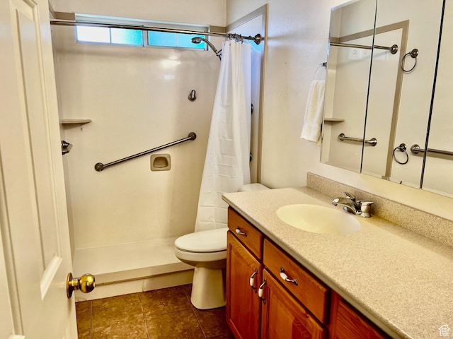 1050 W Red Hills Pkwy Unit 64, Washington, UT 84780 - bathroom with toilet, tile patterned floors, vanity, and a shower with shower curtain