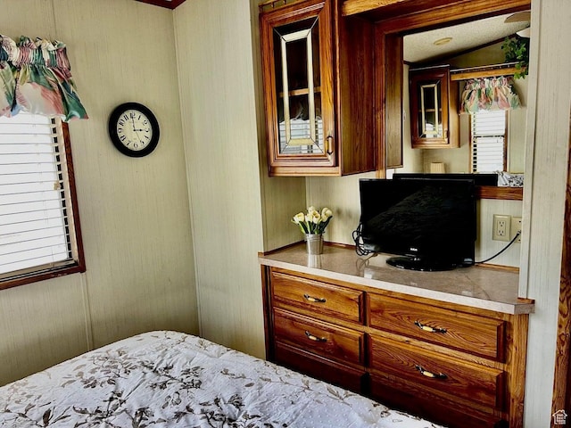 1150 W Red Hills Pkwy Unit 21, Washington, UT 84780 - bedroom featuring lofted ceiling