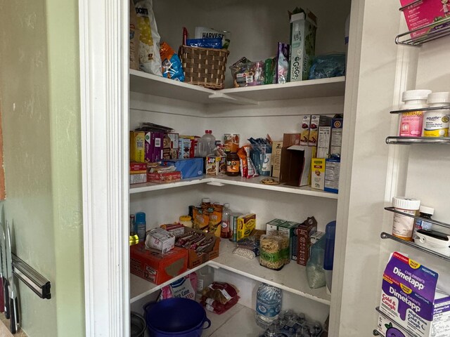 532 N 300 E, Roosevelt, UT 84066 - view of pantry