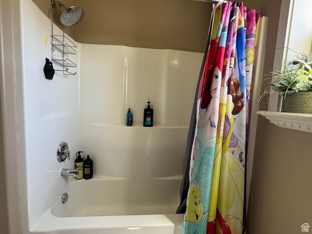 532 N 300 E, Roosevelt, UT 84066 - bathroom featuring shower / tub combo