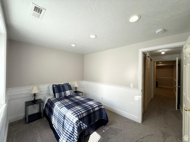 909 E 1520 N, American Fork, UT 84003 - carpeted bedroom featuring wainscoting, a textured ceiling, and recessed lighting