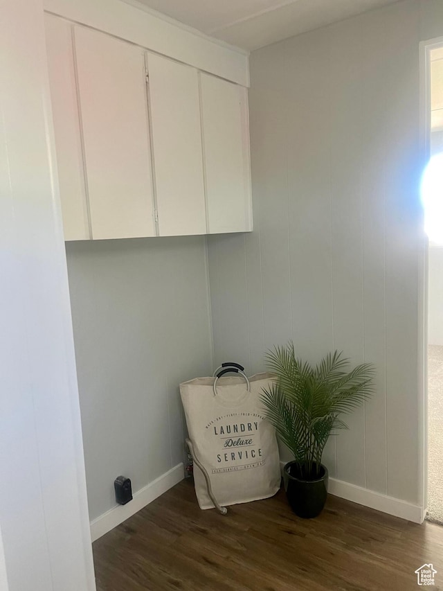 85 E 100 N, Redmond, UT 84652 - laundry area with cabinet space, wood finished floors, and baseboards
