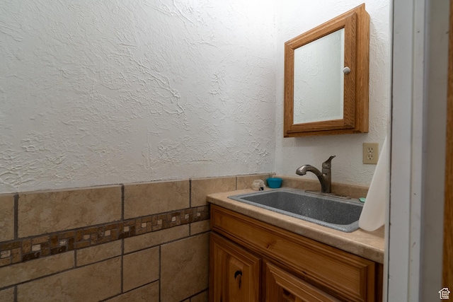 408 W 2000 S, Price, UT 84501 - bathroom with a textured wall and vanity