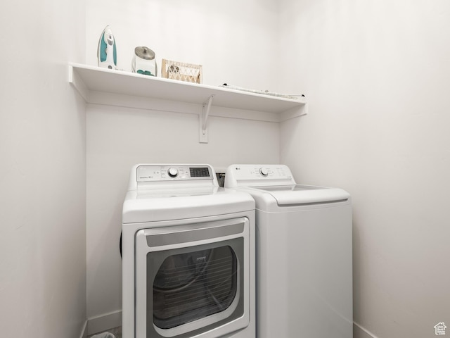 452 S Wood Stream Rd, American Fork, UT 84003 - laundry room featuring washer and clothes dryer and laundry area