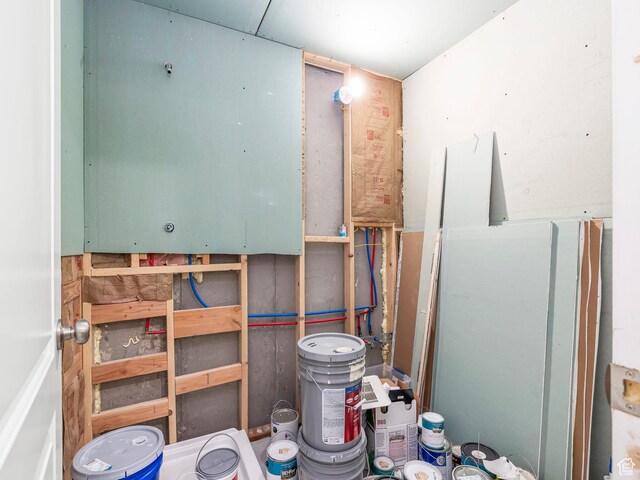 2046 N Belmont Dr, Saratoga Springs, UT 84045 - view of bathroom