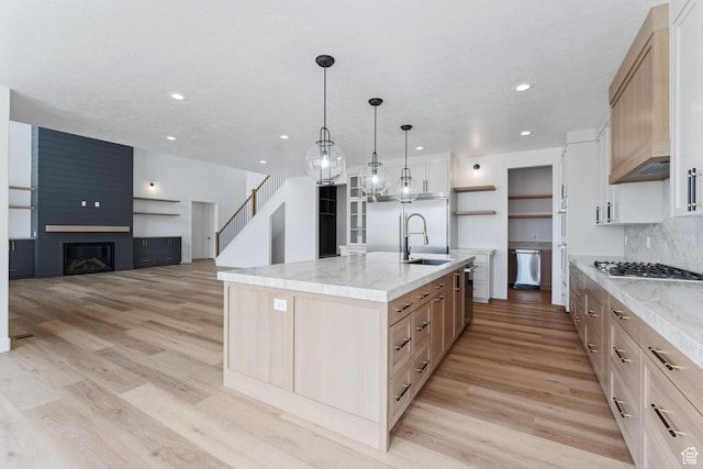 3010 W Willow Dr S, Lehi, UT 84043 - kitchen featuring recessed lighting, appliances with stainless steel finishes, tasteful backsplash, and light wood-style floors