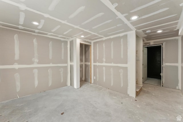 basement with recessed lighting