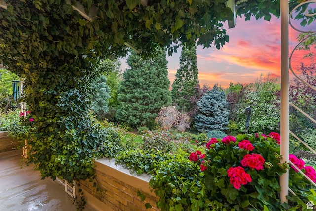 1500 E Arlington Dr, Salt Lake City, UT 84103 - view of yard