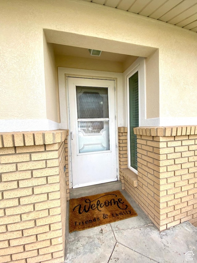 155 W 350 S, Glenwood, UT 84730 - property entrance featuring brick siding and stucco siding