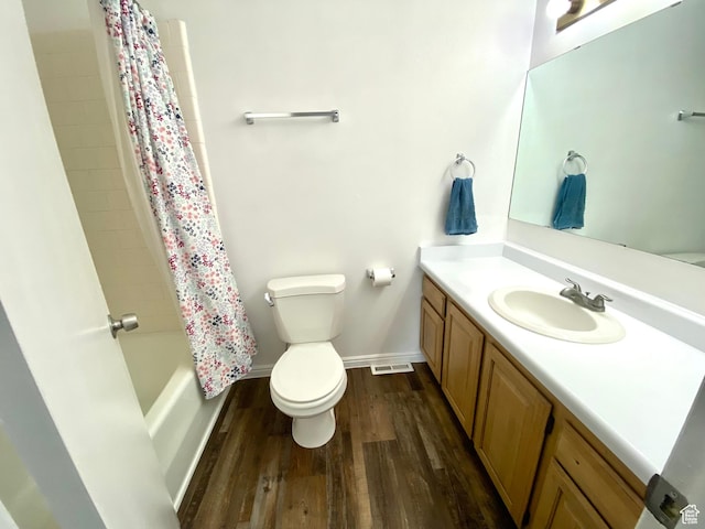 155 W 350 S, Glenwood, UT 84730 - bathroom featuring wood finished floors, visible vents, toilet, vanity, and shower / tub combo