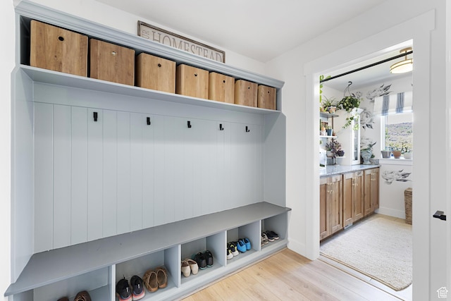 86 Elk Ridge Dr W, Elk Ridge, UT 84651 - mudroom with light wood-style floors and baseboards