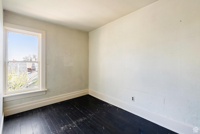 382 N 400 E, Logan, UT 84321 - empty room with baseboards and dark wood finished floors