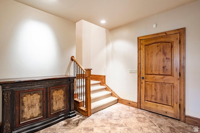 3143 E Bavarian Ct, Cottonwood Heights, UT 84093 - foyer entrance featuring recessed lighting and baseboards