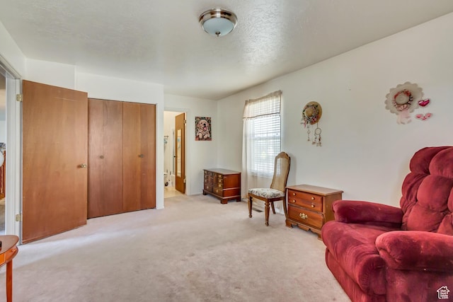 386 W 1125 N, Centerville, UT 84014 - living area featuring light carpet
