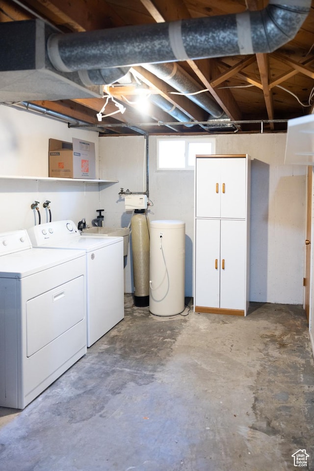 109 S 2nd W, Grace, ID 83241 - laundry room with washing machine and clothes dryer, a sink, and laundry area