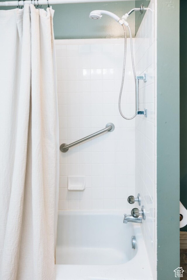 109 S 2nd W, Grace, ID 83241 - bathroom featuring shower / bath combo with shower curtain