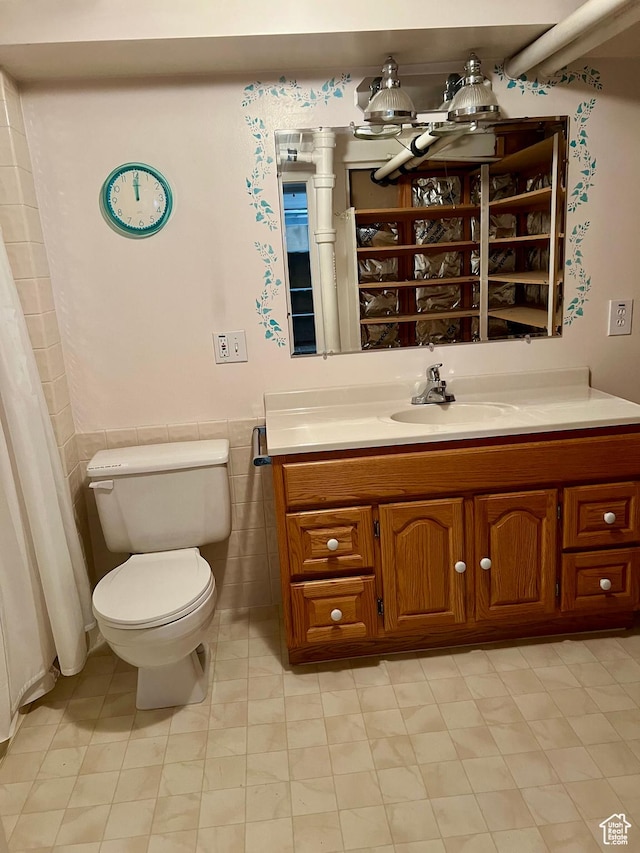 273 S 7th St S, Montpelier, ID 83254 - bathroom with toilet and vanity