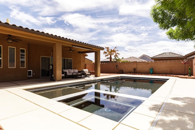 2562 S 4010 W, Hurricane, UT 84737 - view of pool featuring a fenced in pool, a fenced backyard, ceiling fan, a patio area, and an in ground hot tub
