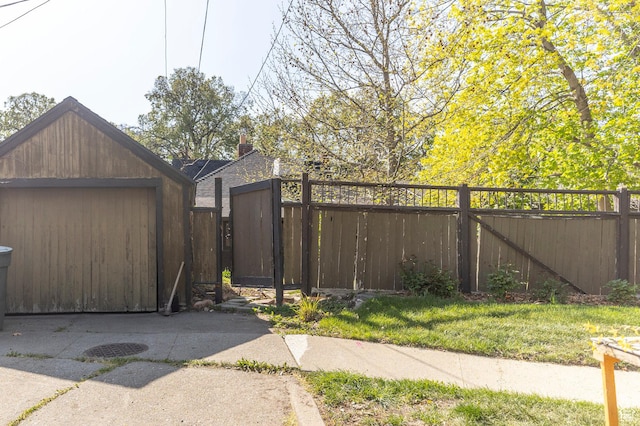 exterior space featuring fence