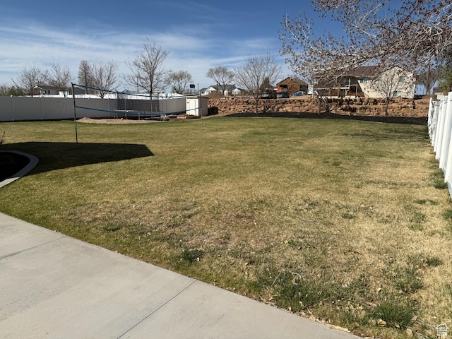 175 N 900 W, Roosevelt, UT 84066 - view of yard with volleyball court and fence