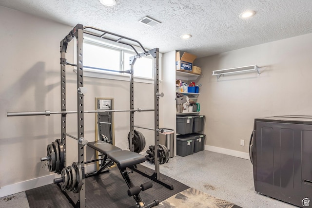 9466 S Indian Ridge Dr E, Sandy, UT 84092 - exercise room featuring baseboards, recessed lighting, and a textured ceiling