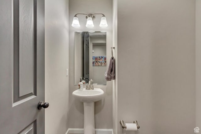 view of half bathroom